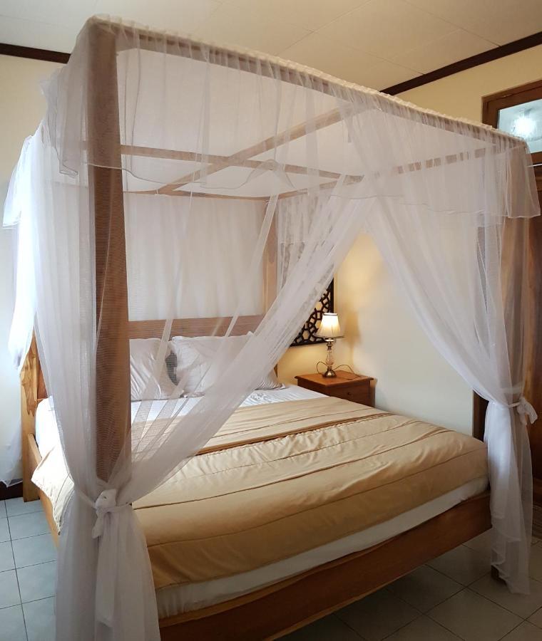 Joglo Villa Bali Penatih المظهر الخارجي الصورة